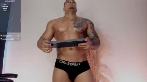 Snapshot of chrizmacgregor chatting on 10.20.25 chrizmacgregor online show from 10.20.25