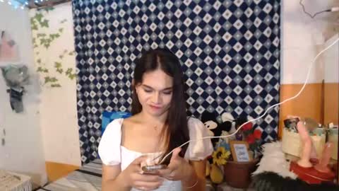 Snapshot of chrysadel chatting on 01.27.25 Ur Suraya22 online show from 01.27.25