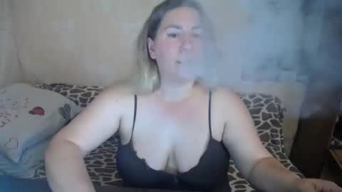 Snapshot of chrystalbella chatting on 05.18.26 Diana online show from 05.18.26