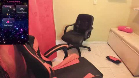 kate   online show from 10.15.25