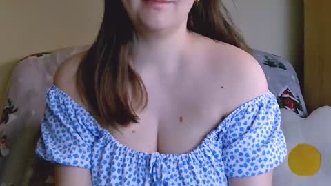 Snapshot of chubbymaia chatting on 01.02.25 Maia online show from 01.02.25