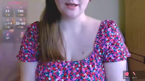 Snapshot of chubbymaia chatting on 02.22.25 Maia online show from 02.22.25