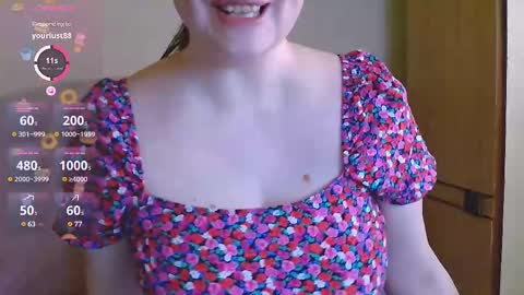Snapshot of chubbymaia chatting on 02.22.25 Maia online show from 02.22.25