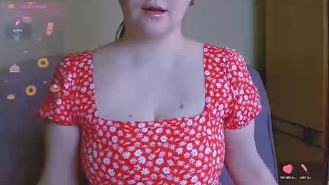 Snapshot of chubbymaia chatting on 03.02.25 Maia online show from 03.02.25