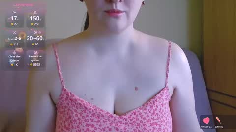 Snapshot of chubbymaia chatting on 03.08.25 Maia online show from 03.08.25