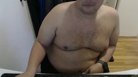 Snapshot of chubbyvix chatting on 12.05.25 AstorYvr online show from 12.05.25