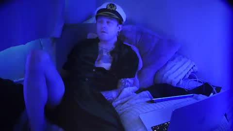 Snapshot of chubschadwell chatting on 10.31.25 ChubsChadwell online show from 10.31.25