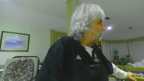 chuck354139 online show from 01.10.25