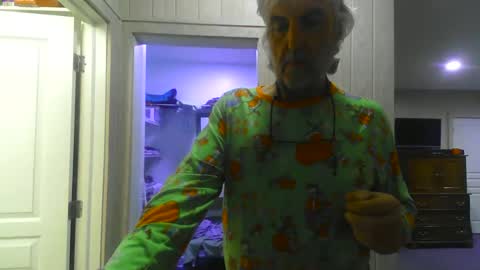 chuck354139 online show from 01.19.25