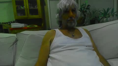 chuck354139 online show from 01.22.25