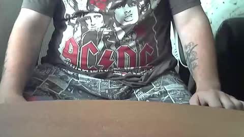 Snapshot of chunkisgreat chatting on 10.15.25 chunkisgreat online show from 10.15.25