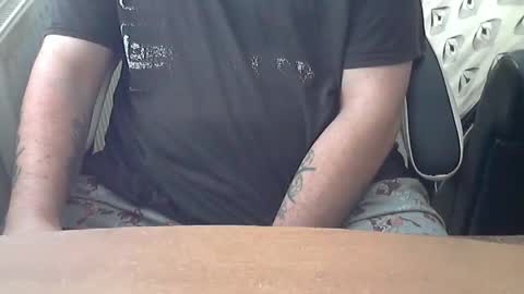 Snapshot of chunkisgreat chatting on 10.28.25 chunkisgreat online show from 10.28.25