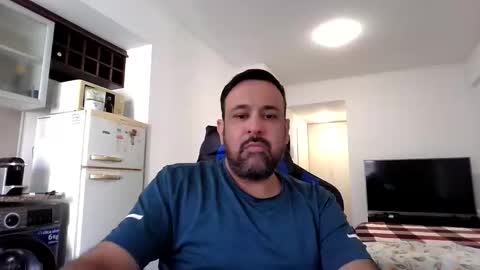 Snapshot of chupamelabi chatting on 03.29.26 Guillote online show from 03.29.26