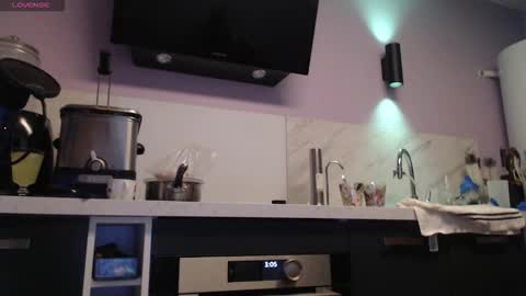 Snapshot of chwerry_b0 chatting on 10.30.25 Jessica online show from 10.30.25