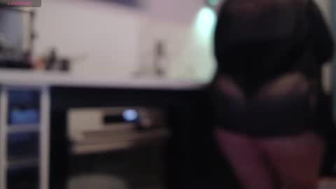 Snapshot of chwerry_b0 chatting on 11.03.25 Jessica online show from 11.03.25