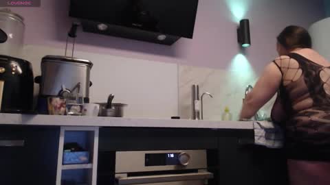 Snapshot of chwerry_b0 chatting on 11.18.25 Jessica online show from 11.18.25