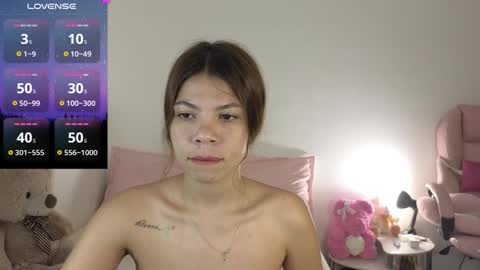 Snapshot of cielo_18d chatting on 12.22.24 Mia online show from 12.22.24