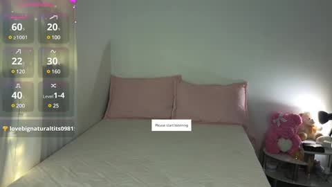 Snapshot of cielo_18d chatting on 01.08.25 Mia online show from 01.08.25