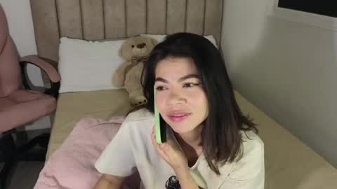 Mia online show from 05.15.26