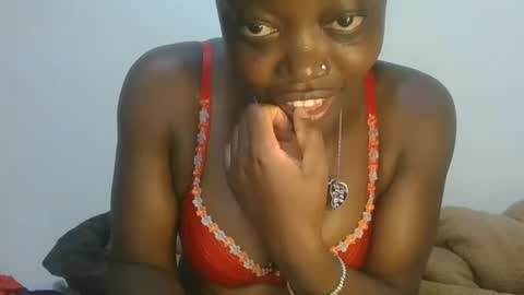 cilia petite online show from 12.17.25