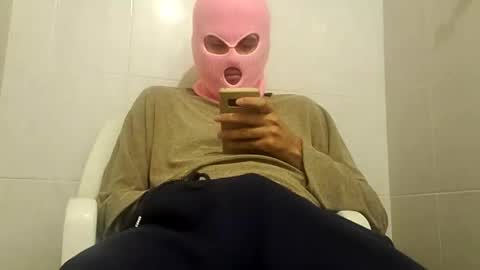 Snapshot of cincopulgadas chatting on 12.11.24 Ernesto online show from 12.11.24