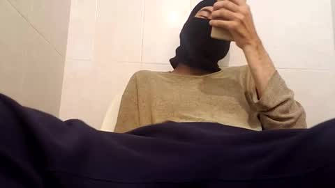 Snapshot of cincopulgadas chatting on 12.11.24 Ernesto online show from 12.11.24