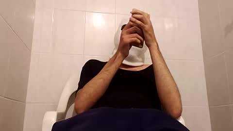 Snapshot of cincopulgadas chatting on 12.24.24 Ernesto online show from 12.24.24