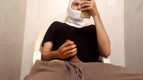 Snapshot of cincopulgadas chatting on 01.02.25 Ernesto online show from 01.02.25