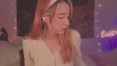 Snapshot of cinderella_lewis chatting on 03.01.26 Sofi Eva and Mey online show from 03.01.26