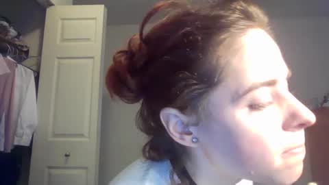 Snapshot of cindyfitness chatting on 12.02.24 cindyfitness online show from 12.02.24