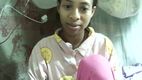 Snapshot of cindyx69 chatting on 10.30.25 cindyx69 online show from 10.30.25