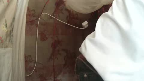 Snapshot of cindyx69 chatting on 11.06.25 cindyx69 online show from 11.06.25