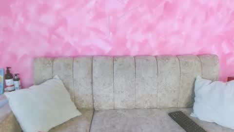 Snapshot of cinna__ chatting on 02.22.26 cinna__ online show from 02.22.26