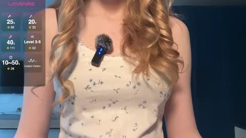 Snapshot of cinnabuny chatting on 05.26.26 Jane online show from 05.26.26