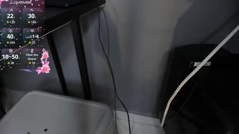 Snapshot of cinnia_ chatting on 09.27.25 Cintia online show from 09.27.25