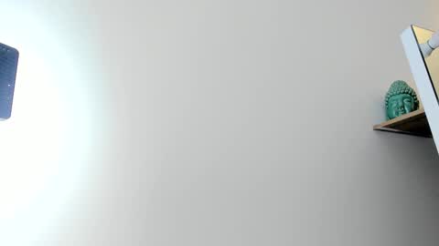 Snapshot of cinnia_ chatting on 10.29.25 Cintia online show from 10.29.25