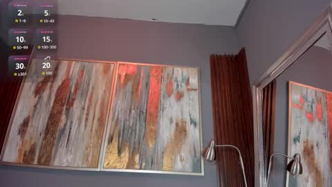 Snapshot of cinnia_ chatting on 11.05.25 Cintia online show from 11.05.25