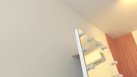 Snapshot of cinnia_ chatting on 11.06.25 Cintia online show from 11.06.25