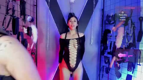 cinthia_iris_bdsm online show from 04.18.26