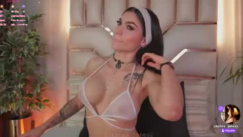 Snapshot of cinthia_jones2 chatting on 06.14.26 Cinthia online show from 06.14.26
