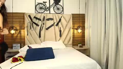 cinthiabaker online show from 12.02.25