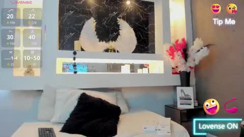 Snapshot of cinthya_mjs chatting on 10.03.25 Cinthya online show from 10.03.25