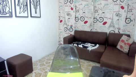 Snapshot of cintiagreyx chatting on 02.06.25 CINTIA online show from 02.06.25