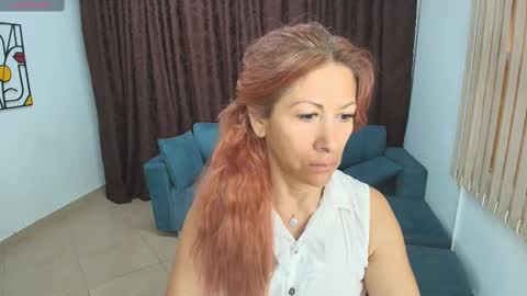 Snapshot of cintiagreyx chatting on 02.24.25 CINTIA online show from 02.24.25