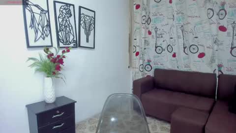 Snapshot of cintiagreyx chatting on 02.26.25 CINTIA online show from 02.26.25