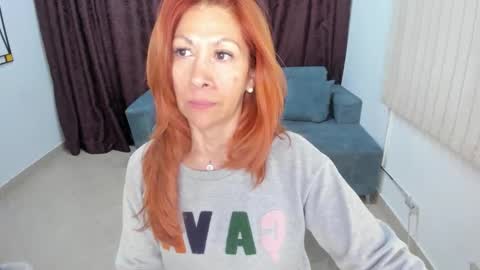 Snapshot of cintiagreyx chatting on 09.14.25 CINTIA online show from 09.14.25