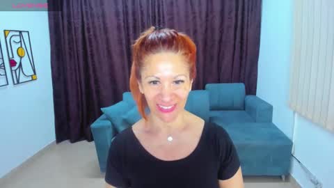 Snapshot of cintiagreyx chatting on 09.25.25 CINTIA online show from 09.25.25