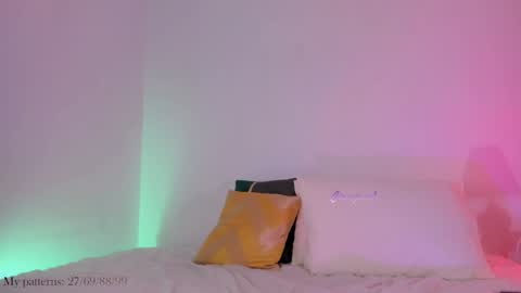 Snapshot of circejuno1 chatting on 12.30.24 Carol online show from 12.30.24