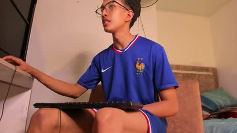 cj_davis1 online show from 10.05.25