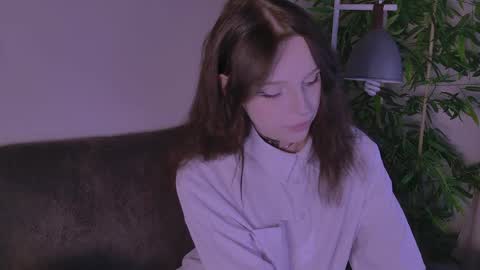 Snapshot of claire_bennett chatting on 05.17.26 Claire Bennett online show from 05.17.26